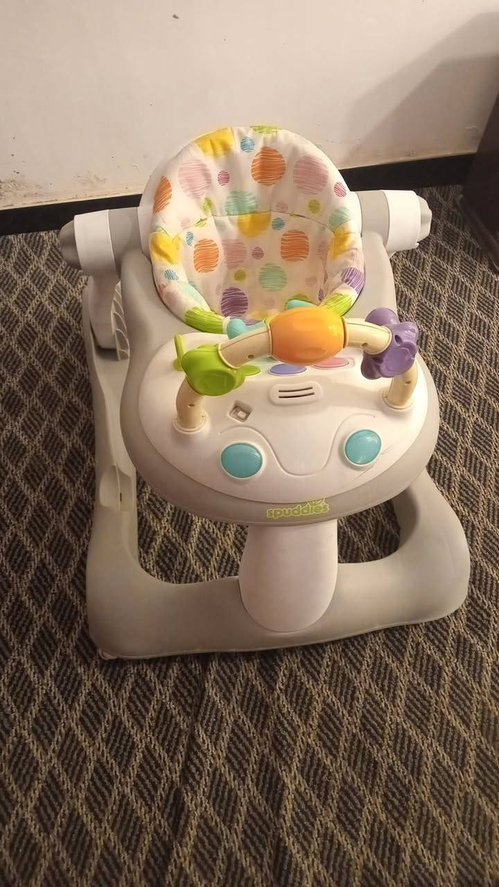 السلام عليكم
حجله للبيع بهاذه الشكل كلش عمليه ونظيفه موسيقه شغله بس يحتاج باتري


**إذا كنت صاحب هذا الإعلان وتريد حذفه لأي سبب، رجاءا أرسل رسالة إلى الدعم الفني**