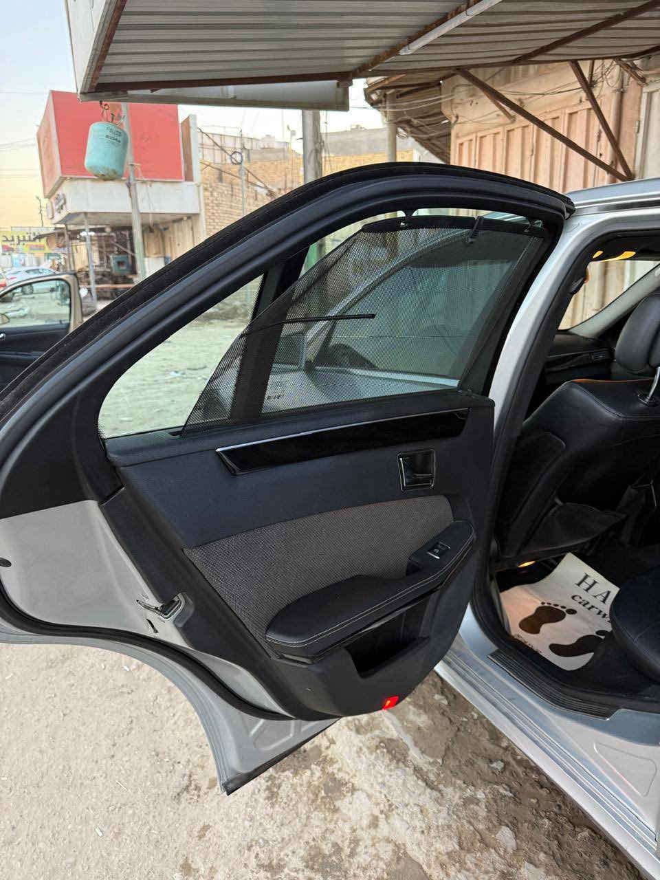 للبيع مارسدس 2011 E Class 212✅

سعرها ادخل ع رابط https://t.me/carssofiraq/15333

E200  / حجم المحرك 2.0 
تك تيوربو
ممشى السيارة / 173 الف كيلوا
اللون / سلڤر
الداخل / مخمل رصاصي طوخ + جلد اسود 
المقاعد / كهرباء ⚡️ 
ليد داخلي مع بطاين أبواب
تحكم ستيرن 
مرايا كهرباء ( شفط ريمونت مع جوزة داخلية ) 
حساس ( أمامي / خلفي ) 
طخم تاير مع ويل كب حجم ١٧ جديد
ريمونت شغال لكل السيارة
فتحة سقف كهرباء ⚡️ جام أسود 
 لايت ترحيب  ( زنون عالي / ناصي )
برادي أبواب عدد ٢ خلفي فقط 
بدون سيرفيس 
بدون أي مسج بداخل دشبور العدادات 
گير طرح 
الاضرار / ابواب ( سائق + خلف السائق 
صبغ من تحت الابواب فقط ) 
و بارد ( گصة البنيد ربع متر فقط )
و الباقي كفالة عامة 
و السونار موجود مع صور السيارة 
منشأ السيارة / ألمانيا 🇩🇪 
الوارد /خليجي  🇦🇪  🇶🇦  🇰🇼 🇴🇲 🇧🇭 🇸🇦 
للاستفسار على رقم التلفون 
واتس آپ او مباشر ***********
