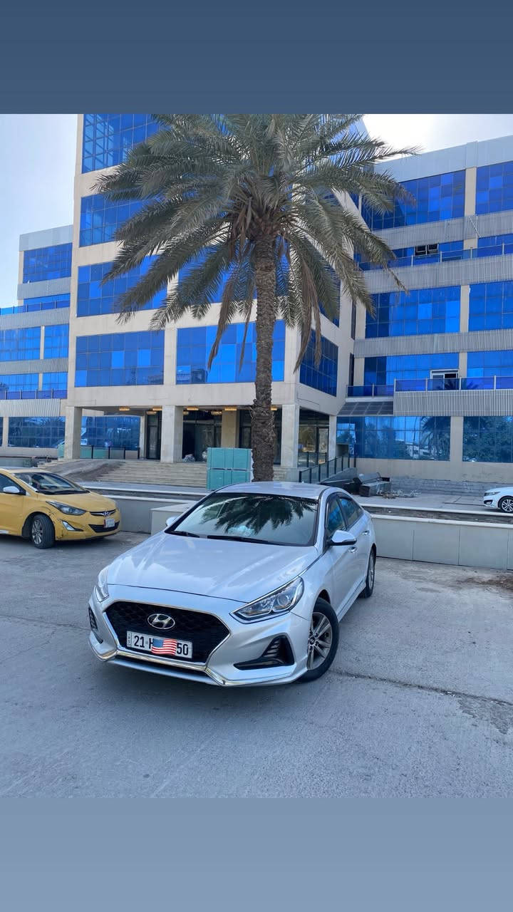 سلام عليكم اخوان هونداي سوناتا موديل 2018 وارد أمريكي ضرر بسيط بدون دواخل شواصي لغود تكم كفاله بلاد بدون ايرباك صبغ قطعتين ونص ماشيه 67 الف مكينه كير صدر تبريد مكفول ع وضع شركه سياره جاهزه فول موصفات بصمه تشغيل وبوب وجنطه جنطه ذكيه فتح تلقائي عند الاقتراب لد نهاري أشاير مري كشن كهرباء تدفئه كشنات شاشه كبيره كأمره خلفيه تحكمات ستيرن دركه جلد سياره حلوه وجاهزه رقم سليمانيه جديد تحويل مباشر مكاني بغداد رقمي  سعر 133 بي مجال للشراي ***********
