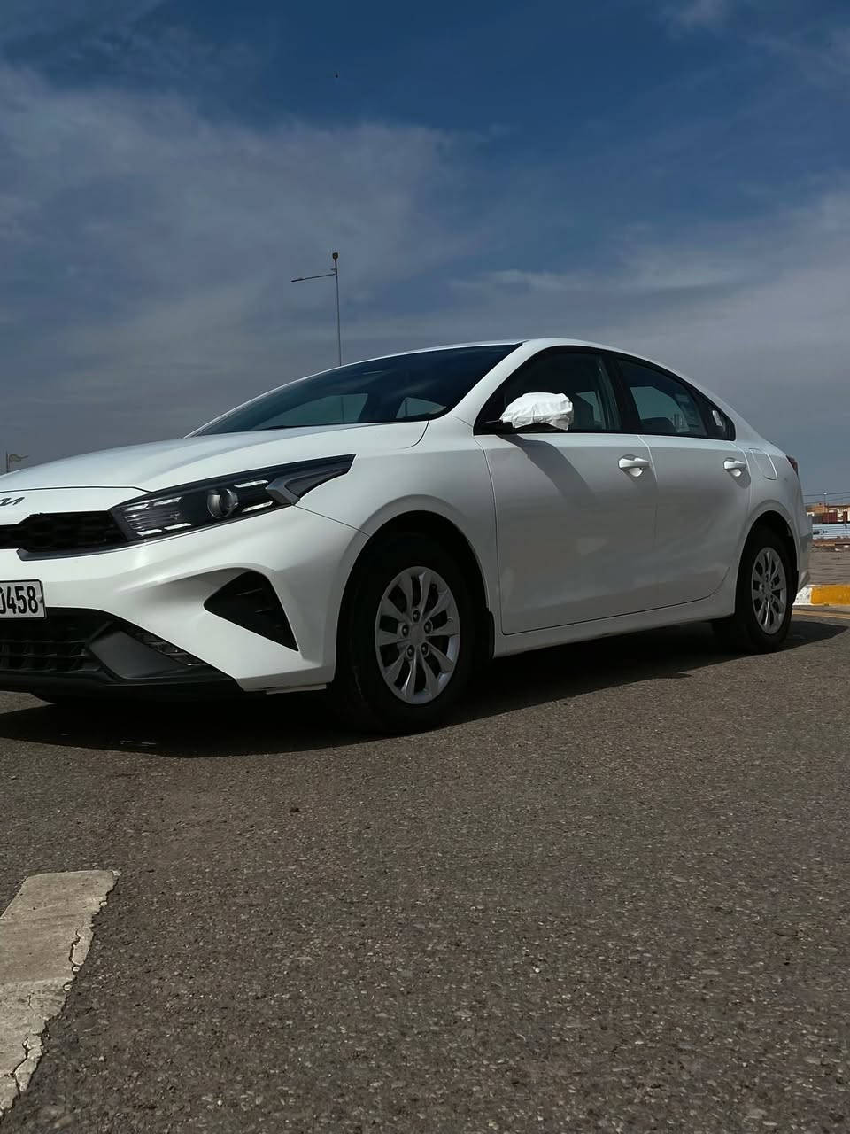 السلام عليكم
سيراتو موديل 2022

- محرك 1600
- تبريد قطعتين
-لد نهاري
-داخل لونين
-حساس خلفي
- منضومه زنون
-حساس ضغط اطارات
-تحكم جهتين
- مثبت سرعة

مكاني الصويرة/***********
