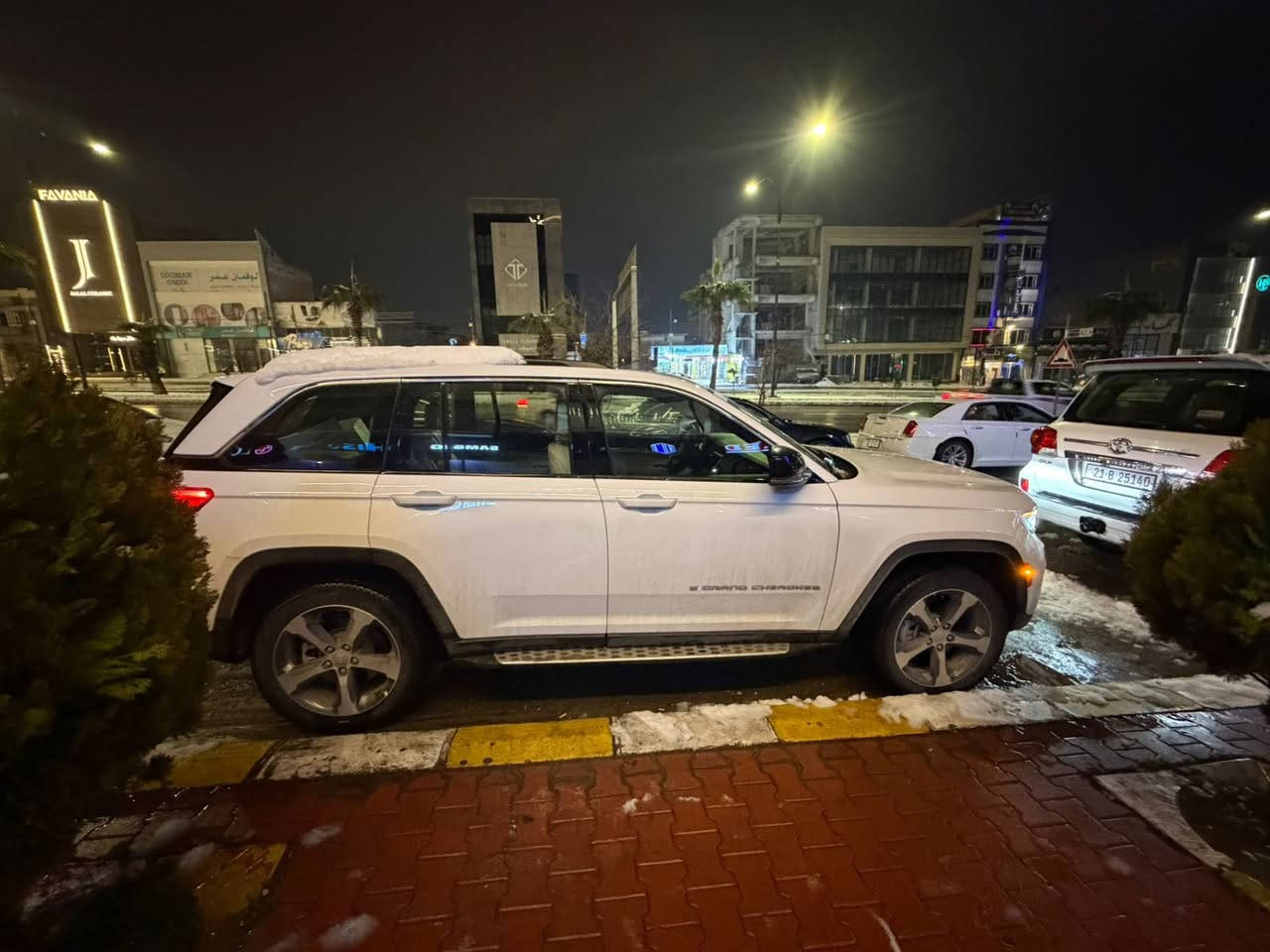 السلام عليكم جيب لمتد بلاص موديل ٢٤ وكالة هارلم ماشية ١٨ الف كفالة عامة بعدها بضمان الشركة خمسة راكب مواصفات فول الفول باسمي رقم اربيل الجديد وكالة تحويل مجانا سعرها ٤٣ الف للاتصال 
***********
