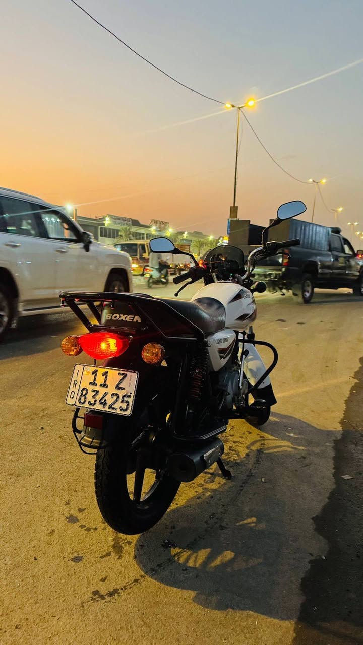 دراجه بوكسر رقم نكليزي بغداد مديل2023 مكفوله كفاله احولك ثاني يوم تجي شوف بعينك العنوان بغداد شارع فلسطين خلف بانزين خانه دراجه استخدام شخصي فقط ***********
