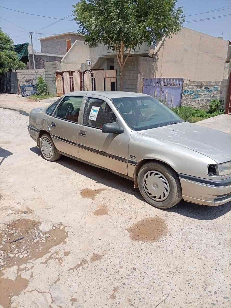 السلام عليكم اوبل فكترا للبيع بسمي موديل 1992 حجم 16 مكان كركوك حي العسكري  كابون بانزين سعر 30 بيهة مجال الاتصال علرقم ***********
