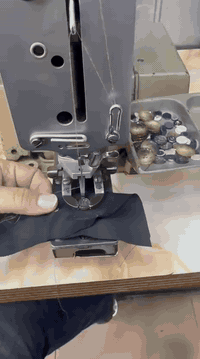 مكينة  براذر اصلي بيت دكمة ومكينة دكمة للبيع للاستفسار *********** شغال اي عيب مابي
