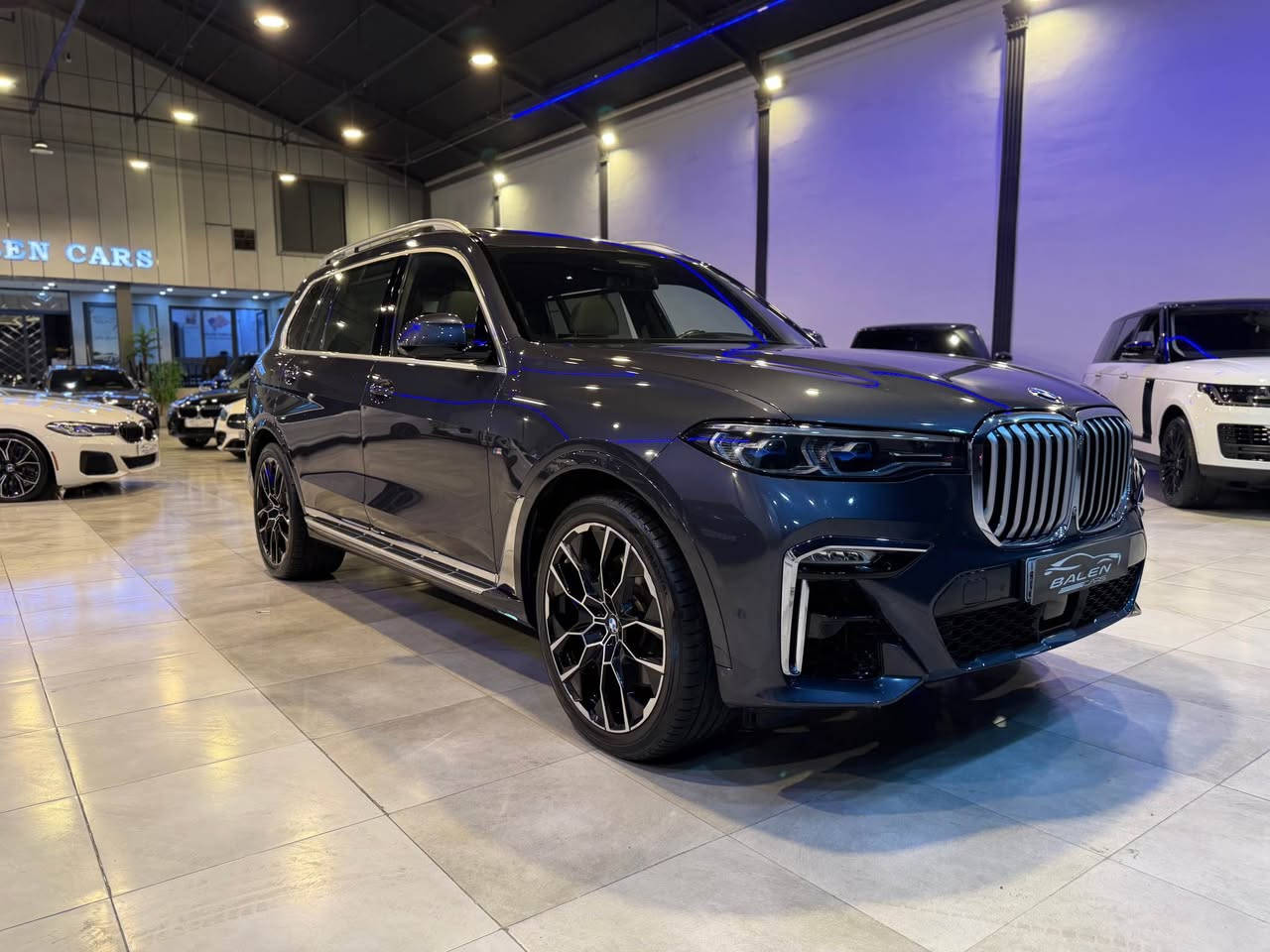BMW X7M 2021 
6 سلندر وكالة عروش 
اندفيجول فول فول 
سيارة مكفولة كفالة عام 
لايتات ليز ليد 
رادار كبير امامي قيادة ذاتي 
بانوراما 
سقف روس رايس 
٧ نفر 
كشنات هيتر تبريد مساج 
بردة خلفية 
سويج كبير 
هيكل M بيلاد 
ويل ٢٢ 
سقف شاموا 
كشن ديزاينو 
سيارة كفالة عام حتي دعامية شرط 
مغلف ppf 
مكان سيارة اربيل 
٤٦٥$
*********** وتس اب أربيل, العراق
