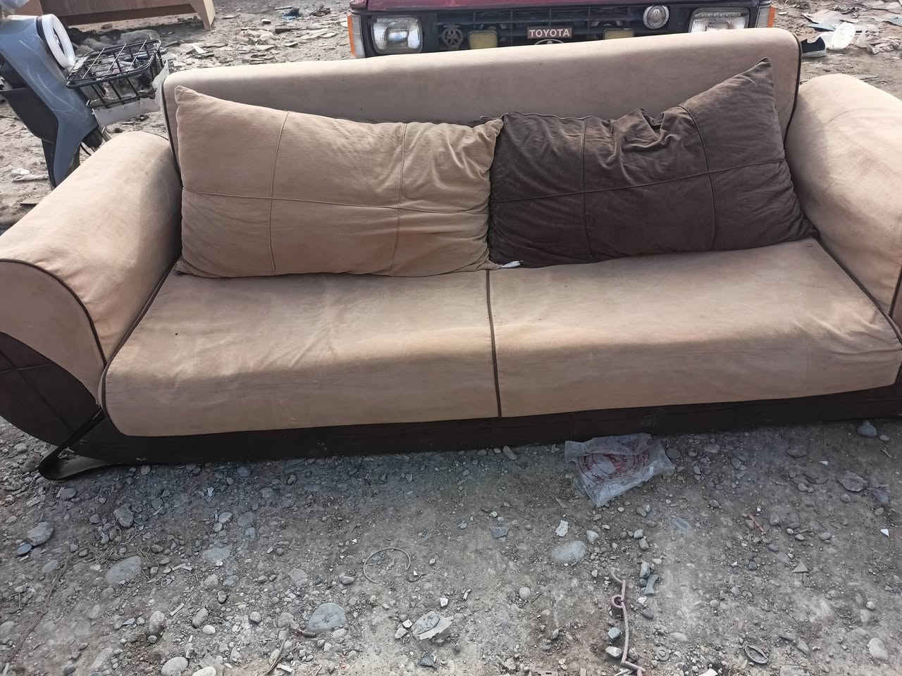 طخم 5قطع سعره 70 الف
عنوان حي الكرامه 
‏‪0770 510 3918‬‏
