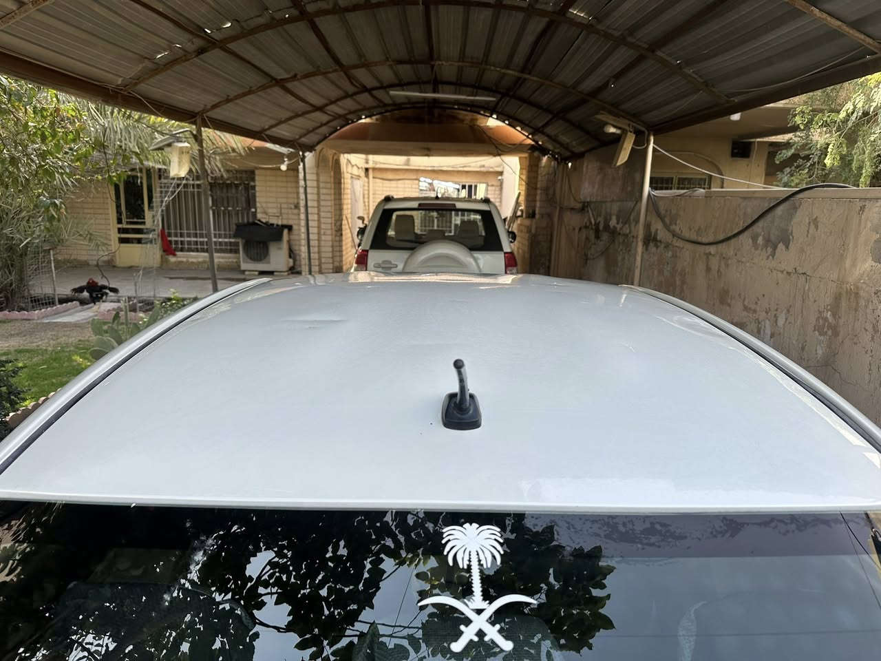 سلام عليكم يارس  2017 للبيع شركة ساز   بيهة صبغ جاملغ وباب  جهة السايق رقم بغداد باسمي محرك 1500 السعر 11000 $ وبيهة مجال بسيط او مراوس مكان اليرموك رقم الهاتف بي وات ساب ***********سونار موجود
