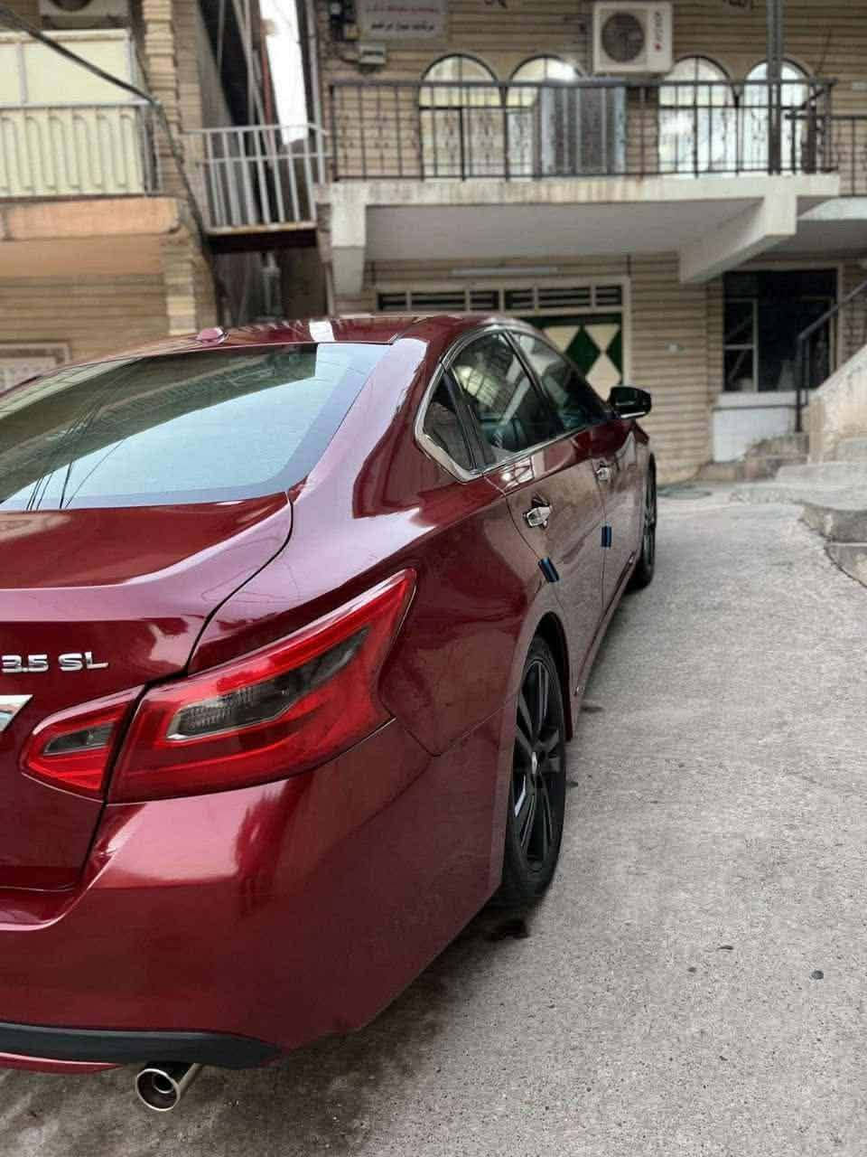 اسلام عليكم نسيان اليتما للبيع SL فول جلد رقم اربيل  مكينه V6 خير من الله موصفات فتحه سقف  تحكم ستيرن كشنين كهرباء تدفئه تبريد قطعتين تبريد حدث خلفي كما وضح بصور سياره بسمي   سياره خير من الله بس ستر رب العالمين  السعر 110 عليه غرامه 240 تنزل من سعرهاا   موديل 2016   ***********
