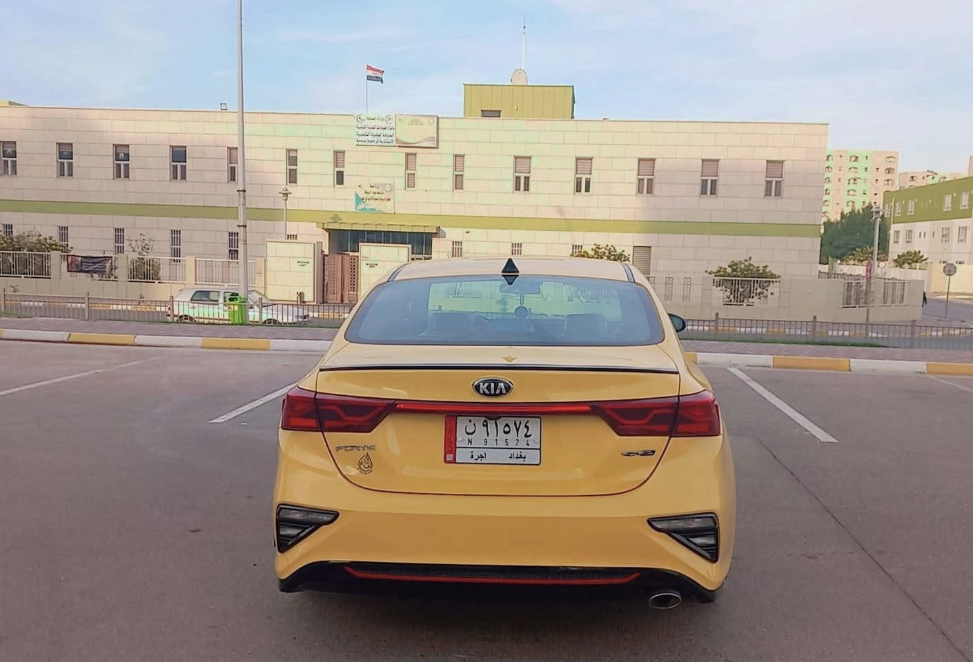 السلام عليكم فورتي موديل 2021 فول مواصفات ماعدا الفتحه للبيع وراد امريكي صور الحادث بل منشور السياره جاهزه من كلشي بيهه منضومه غاز فقط جاملغ اوباب خلفي ولباقي كله ليبل واحد مكفول السياره خير من الله مكينه 2000 دوش لا تبخير ولاتنقيص السعر 150 بغداد مدينه الصدر ***********
