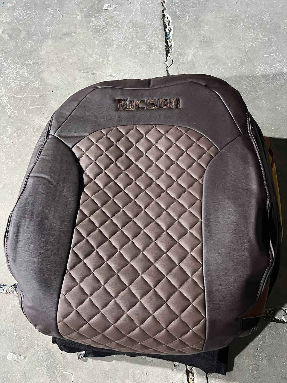 السلام عليكم يوجد دوشمة توسان جلد موديل من 11)16) سعره 80 يوجد توصيل جميع المحافظات ***********
@إشارة
