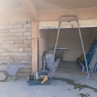 ونج للبيع السلك 3طابق حمل الوزان 300 كيلو يحتوي على 2 عرباين وحده بلوك...