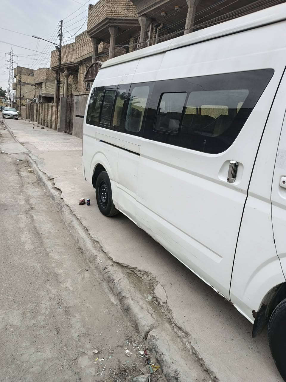 فتون عاليه للبيع موديل ٢٠١٥ سياره تحتاج ترتيبات بسيطه سياره مو باسمي راعيه يريد تحويل مكان السياره بغداد المدينه سعره ٩٠ وبين مجال 
***********
