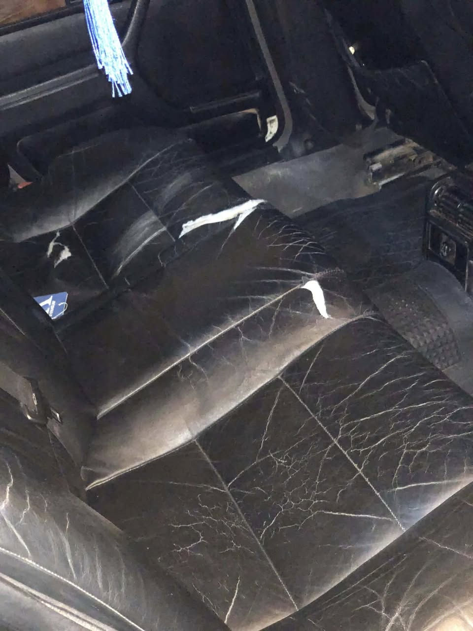 سلام عليكم بي إم دبليو 735iسياره مكفوله من دعميه لدعاميه سياره غاز وبانزين مكفوله من محرك من كير تبريد ثلج 🧊 سياره نصبته حلوه سياره بيه ملاحضات شي بصيط سلايت واكف بس موطور يحتاجله سياره حلوه لبيع 67او مراوس 540لو 544او 740مكان سياره بغداد ابو غريب *********** /***********باغي تفاصيل عل رقم مازنجر مامتواجد واتساب موجود
