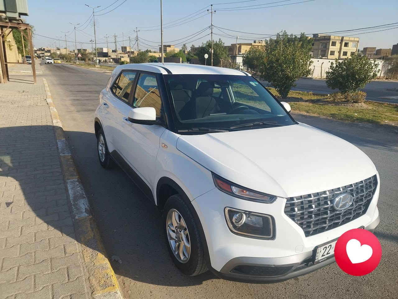 السلام عليكم
هونداي فينو 2022 وارد امريكي ابيض ماشيه 49 ألف ميل 
المواصفات :-
1/تحكم ستيرن جهتين
2/ رادار امامي
3/تحديد مسار 
4/كروس سرعه
5/شاشه 
6/كاميرا 
7/حجر بيئه بلادي 
8/لايت زنون 
9/تايرات جدد
10/ويل كب حجم 15
11/باتري جديد
12/ كير بلادي محرك بلادي
رقم اربيل الدولي ب أسمي تريد تحويل تريد وكاله اني حاضر
السنويه لحد 2028  
حادث السياره 
جاملغ امامي الجهه اليمنى و بنيد و جاملغ خلفي حادث خفيف بدون دواخل لغد شاصي فخذه كلها شركه تبديل فقط جاملغ امامي الجهه اليمنى باقي السياره ليبل واحد و صور الحادث موجوده بالمنشور و هذا رقم الشاصي KMHRB8A35NU160282
السعر125 ورقه و بيها مجال بسيط حق الجيه 
عنوان السياره حله حي البكرلي ***********
