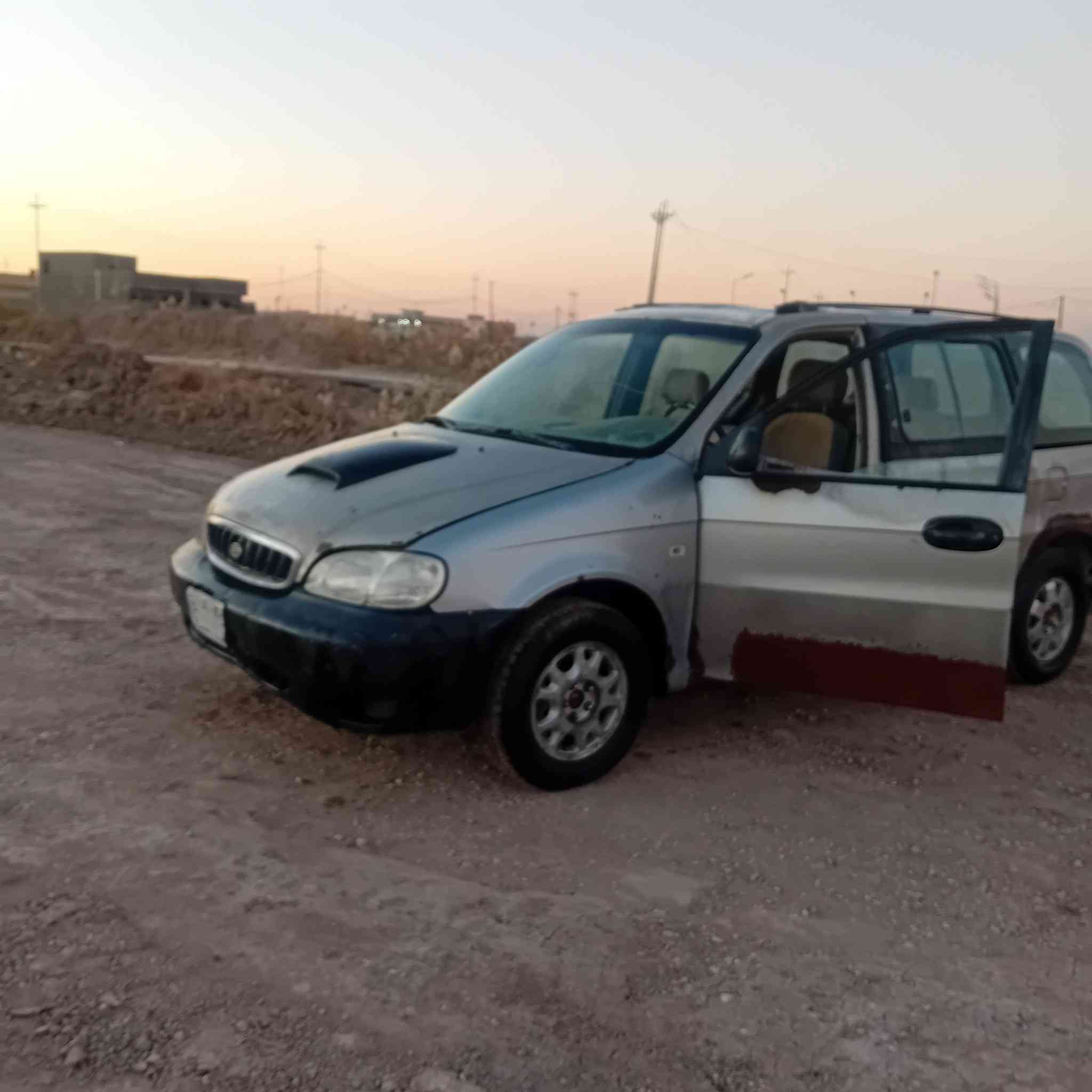 كيا كرنفال موديل 2000  بابل الماني السعر 16 
***********
