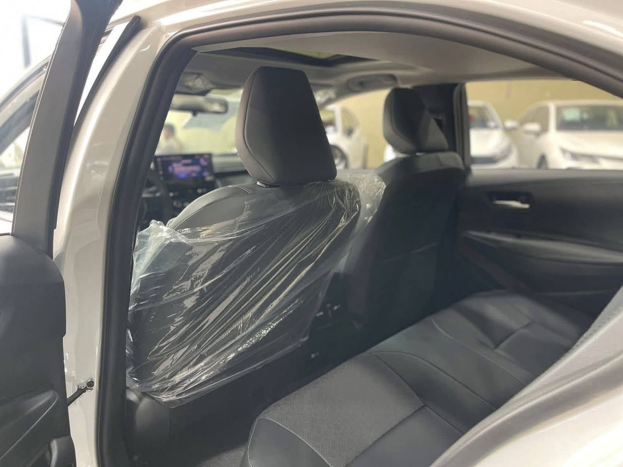 تويوتا كورلا الشكل الخليجي 2025 هايبرد تجميع الصين زيرو ✅✅✅
ملاحضة١ /4 كاميرا نظام التسجيل والخزن ٣٦٠ درجة الرؤيه الشاملة 🔜🔜🔜🔜🔜🔜 
ملاحضة ٢/دبل لد شباكled 🔜🔜🔜🔜🔜🔜🔜🔜🔜
البيع نقدا فقط ولايوجد لدينا بيع بنظام الاقساط
أبرز المواصفات: 
✅ محرك 1800 هايبرد
✅ كرسي كهربائي + مقاعد جلد بلاديه 
✅ تشغيل بصمة + دخول ذكي
✅ تحكم كامل من الستيرن
✅ شاشة أندرويد تدعم Apple CarPlay
✅سبايدر خلفي بلادي
✅ دشبول ديجيتال
✅ تبريد قطعتين (أمامي وخلفي)
✅ كاميرا خلفية
✅ منافذ USB أمامي وخلفي
✅ ويل كاب قياس 16 إنش
✅ لايت أمامي زينون + كشافات أمامية
✅ فتحة سقف (سلايد روف)
✅ رادار أمامي + تحديد مسار
✅ مثبت سرعة + 3 أنظمة قيادة
✅ هاند بريك بصمة + نظام EVE Mode
✅ إشارات على المرايا الجانبية
شركة الفرس ألأبيض لتجارة السيارات 🚗
موقعنا👍👍👍
بغداد مدينة معارض البياع -الشارع المميز _ مجاور سونار البياع📍
لاستفسار يرجى الاتصال على الرقم:
*********** 
***********
