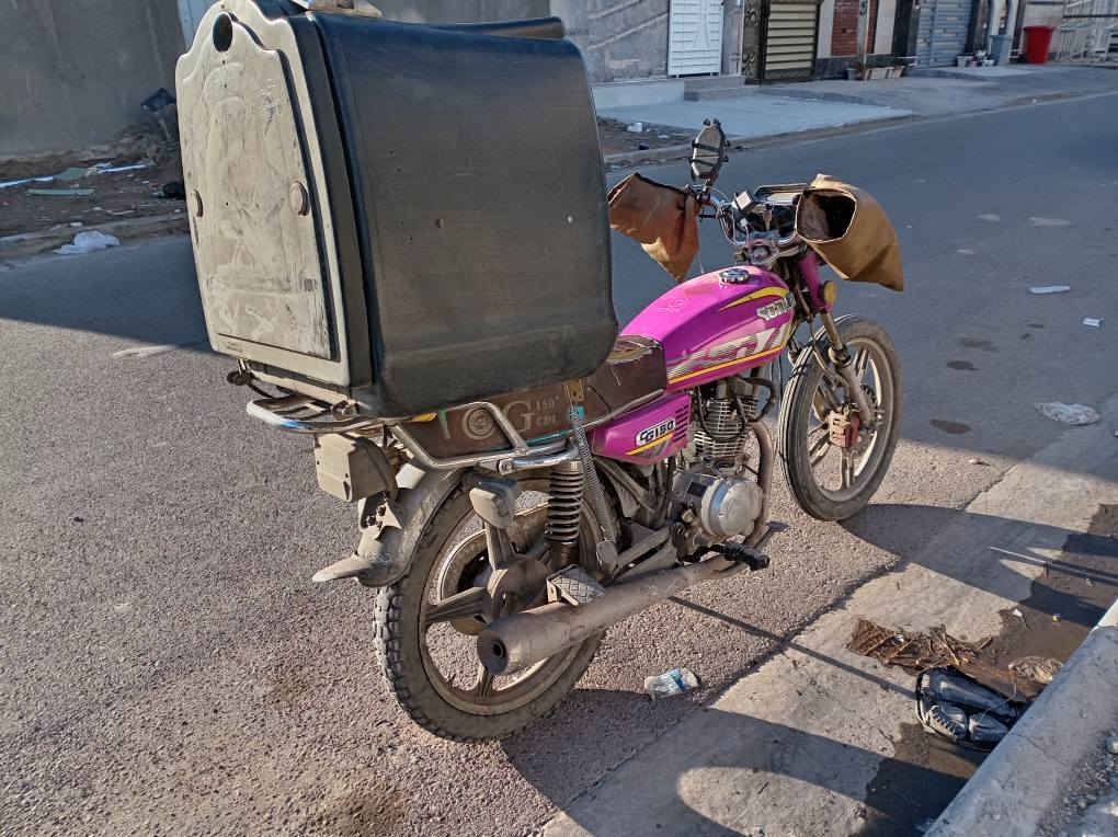 سلام عليكم سونلك للبيع موديل ٢٣ دراجه بيهه نواقص بسيطه مكاني بغداد ***********
