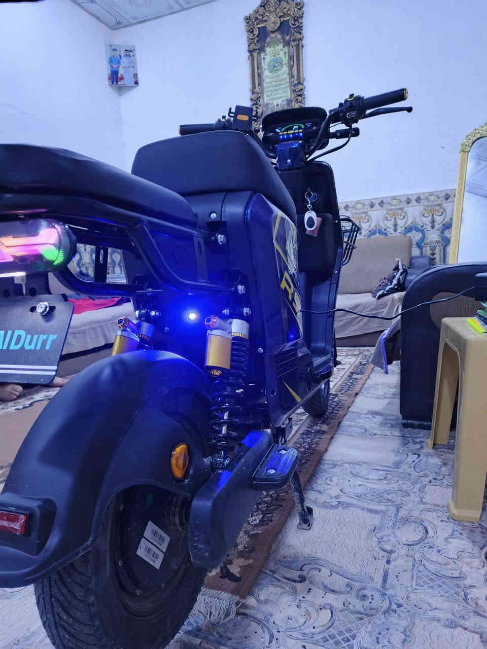 سلام عليكم
دراجه شحن R9 موديل 2026 شركه ونلي سبع الوان
مواصفات الدراجه
خمس بطاريات 32 أمبير
اشاير يمنه يسره
گلوب عالي ناصي
نشرات اماميه خلفيه
نضام الـR ليوره
المكان البصره الهارثه 
يجي وياها سويچين ڪارتين وبصمه والوصل من الوكيل 
ولقران ما صارلي يومين من اشتريتها ويجي وياها الوصل من الوكيل بأسمي
الرقم: ***********
السعر 575 وبيها مجال للطيبين
