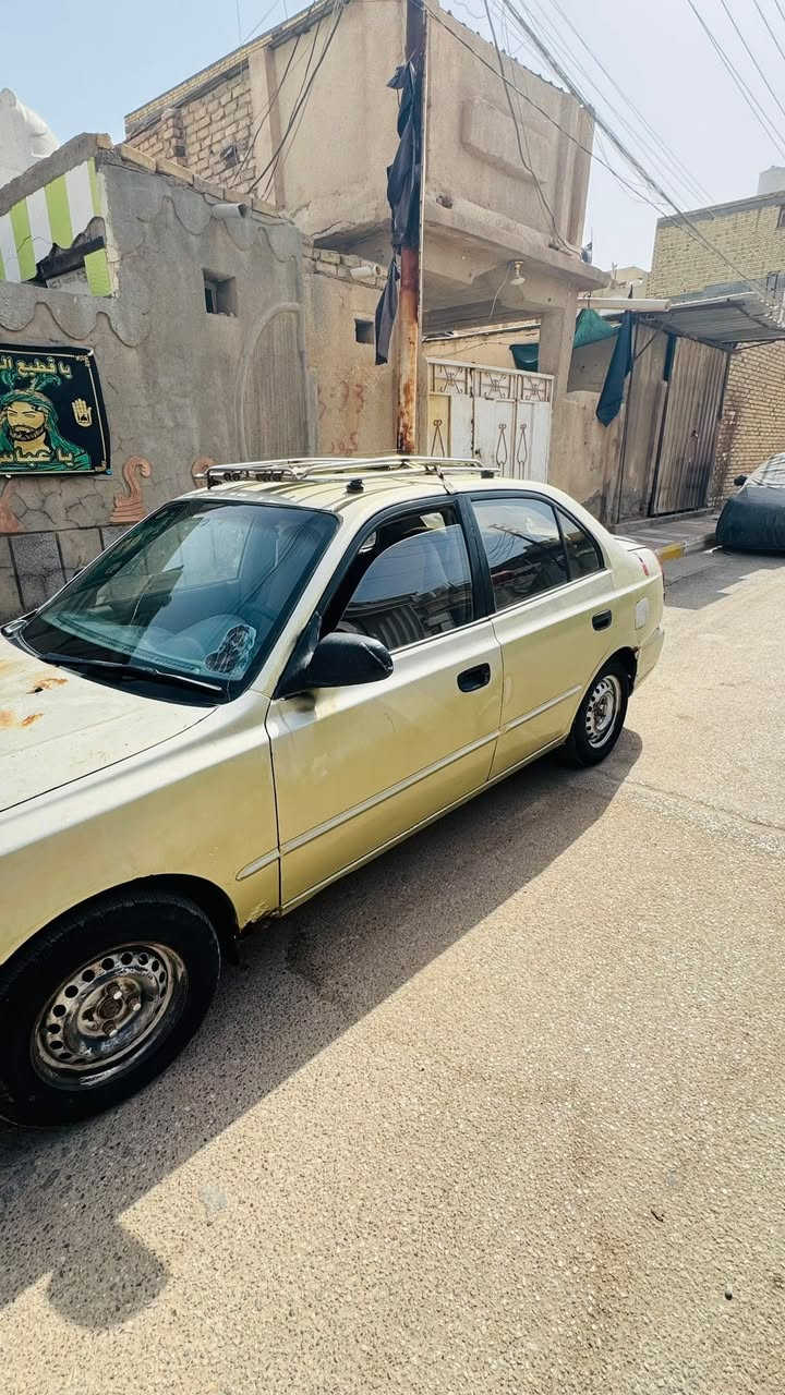 اكسنت 
موديل 2000 رقم بصرة سنوية ساقطة راعيها موجود الگير يأخر سيارة على وضعها البلادي مال جناي شغالة وجاهزة السعر 24 وبيها مجال مكاني ناصرية مركز للأستفسار ***********

