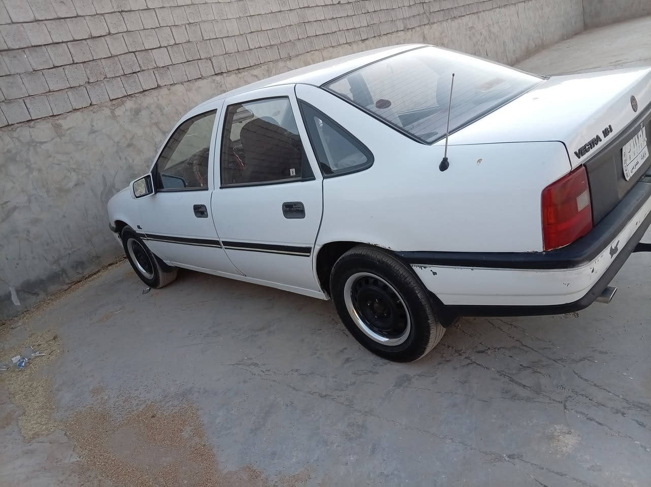 سلام عليكم وبل لبيع فكتره موديل 93 حجم 16 مكفوله كفاله عامه سعره 40 ***********

