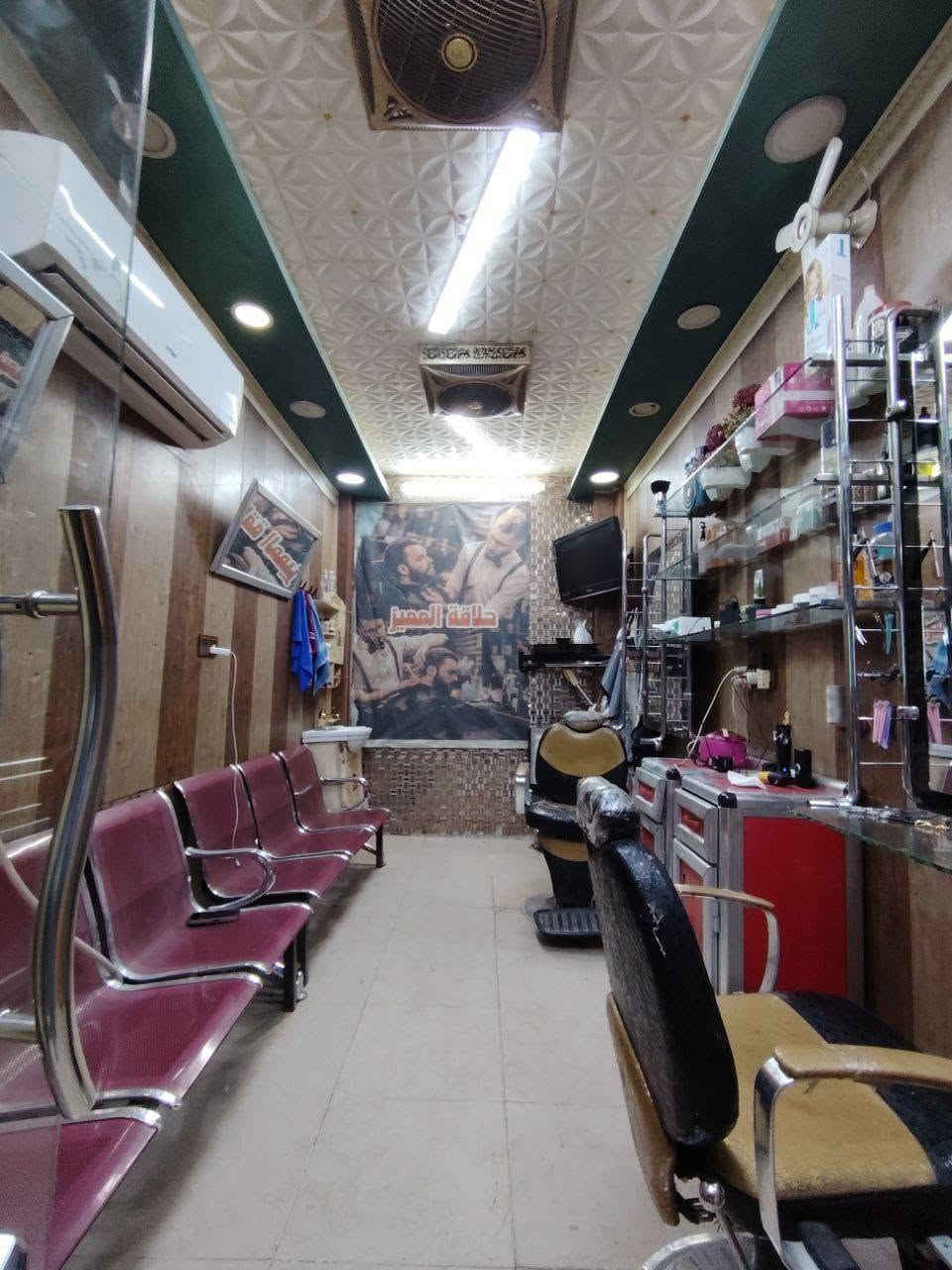 سلام عليكم محل حلاقة ركن للبيع بسعر مليونين وبي مجال قليل العنوان بغداد الكمالية شارع الصفر للتواصل علة الرقم ***********بي واتساب

