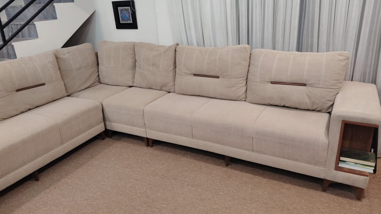 تخم موديل تركيا توصا خشب تسكام روعه اخو الجديد 8 مقاعد مريح جدا ونظيف جدا جدا السعر البيع ٧٥٠ الف  مكاني مجمع بوابة الكاظمية السكني 
للتواصل على الرقم ***********
