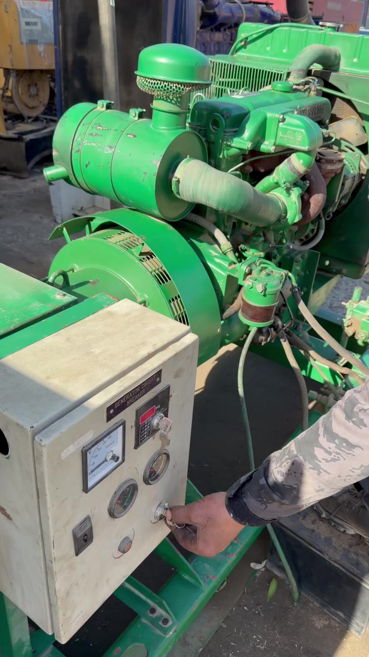 مولد بيركنز انجليزي 65 كيلو 4 بستم تربو استيراد


**إذا كنت صاحب هذا الإعلان وتريد حذفه لأي سبب، رجاءا أرسل رسالة إلى الدعم الفني**