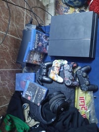 بلي 4 فات 4 اقراص يو بي اس  4 جوستك  سماعه راس السعر 250  الشعب 077189...