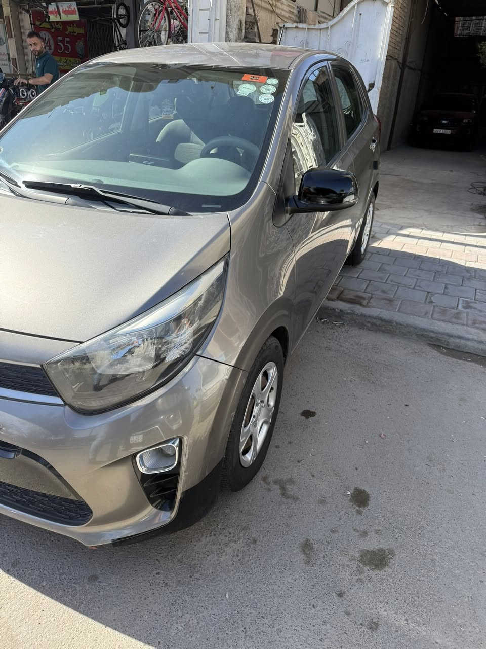 سلام عليكم سياره بيكانتو موديل 2018 سياره ماشيه 52.000 تحكم استيرن 4 اوتماتيك جام كامره (سياره باسمنا) صبغ مابيها بارد مابيها 4 اسلندر 
عنوان بغداد شارع فلسطين  
السعر : 98
للاستفسار: ***********
