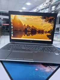 HP ZBOOK 15 G6 • i7-9750H • Quadro T2000