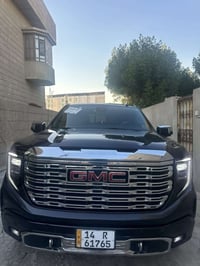 للبيع: جمسي سييرا دينالي 2023 (طلب خاص) 🔹 المعلومات الأساسية: * المودي...