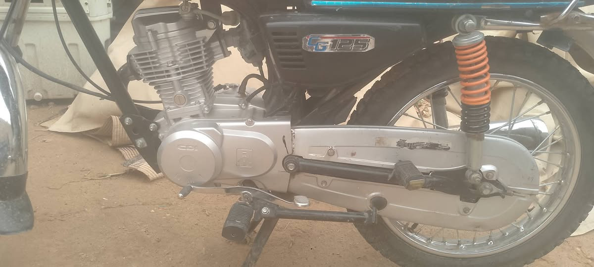 سلام عليكم دراجه اربعه كير  اوراق اصولي
سعره  800  مكاني كربلاء نجف ‏‪***********‬‏
