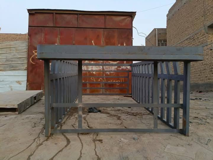 السلام عليكم
محجر نثيه للبيع السعر 450 الف وبيه مجال
المكان الناصريه سوق الشيوخ الحي العسكري
للاستفسار الاتصال على الرقم ***********
