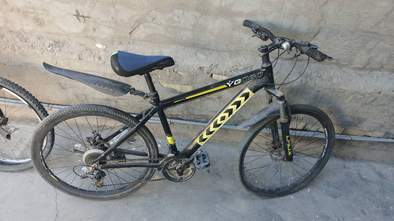 باسكلات اثنين للبيع بيهن نواصق بسيطه سعرهن اثنينه ب١٢٠ وبيهن مجال ‏‪***********‬‏
