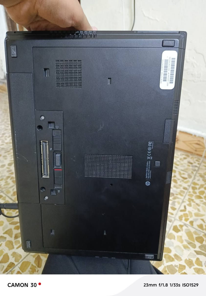 السلام عليكم
لابتوب hp للبيع ب 180 و بي مجال 

لابتوب نضيف و مستعمل قليل و مواصفات بل صور
 
وياه شاحنة اصلية و جنطة


**إذا كنت صاحب هذا الإعلان وتريد حذفه لأي سبب، رجاءا أرسل رسالة إلى الدعم الفني**
