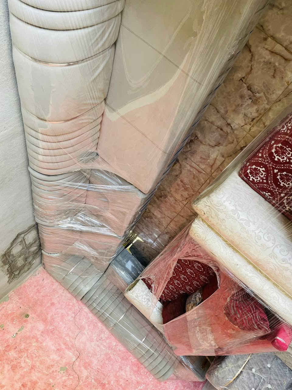سلام عليكم تتوفر جميع تخامه وديوان بنسب الاسعار العنوان بغداد ناحيه الوحده قرب سيطرة الج الاتصال *********** يوجد توصيل
