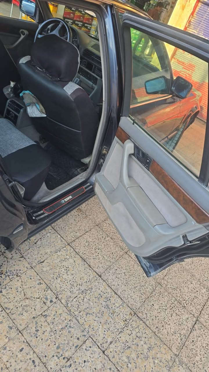Bmw735
🛑موديل 1991
بدون ضرر 
فقط بيها تقحيل بالبوند والسقف 
🛑 سلايت 
🛑دبل ايرباك 
🛑 محرك فل 
🛑 كير محرك شرط 
🛑تبريد شغال
 
🛑السيارة بأسم صاحبها الشرعي شرط التحويل 

للأستفسار على الرقم :_
***********
