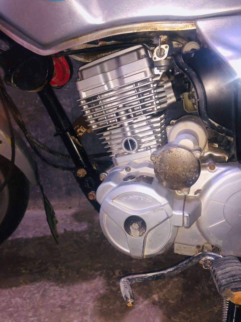 دايون عضم لون سلفري موديل 21 اصولي اصولي تاخذ منئ تروح ترقم سعر مليون قفل قفل ***********
