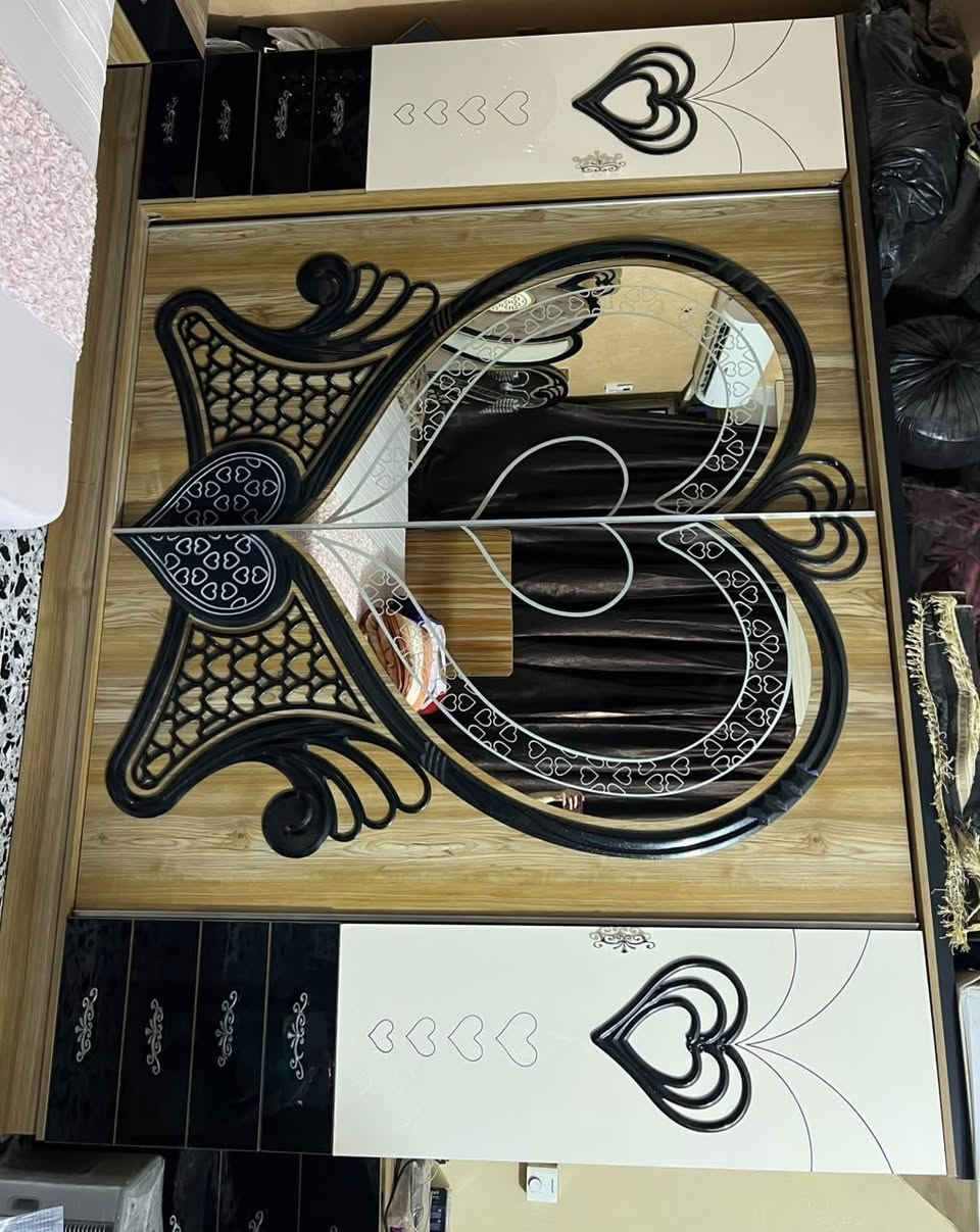 السلام عليكم غرفه نوم تركي صاج باب اول شرط النضافه مابيه يي عيب تفحص وتاخذ السعر 750وبيه مجال


**إذا كنت صاحب هذا الإعلان وتريد حذفه لأي سبب، رجاءا أرسل رسالة إلى الدعم الفني**