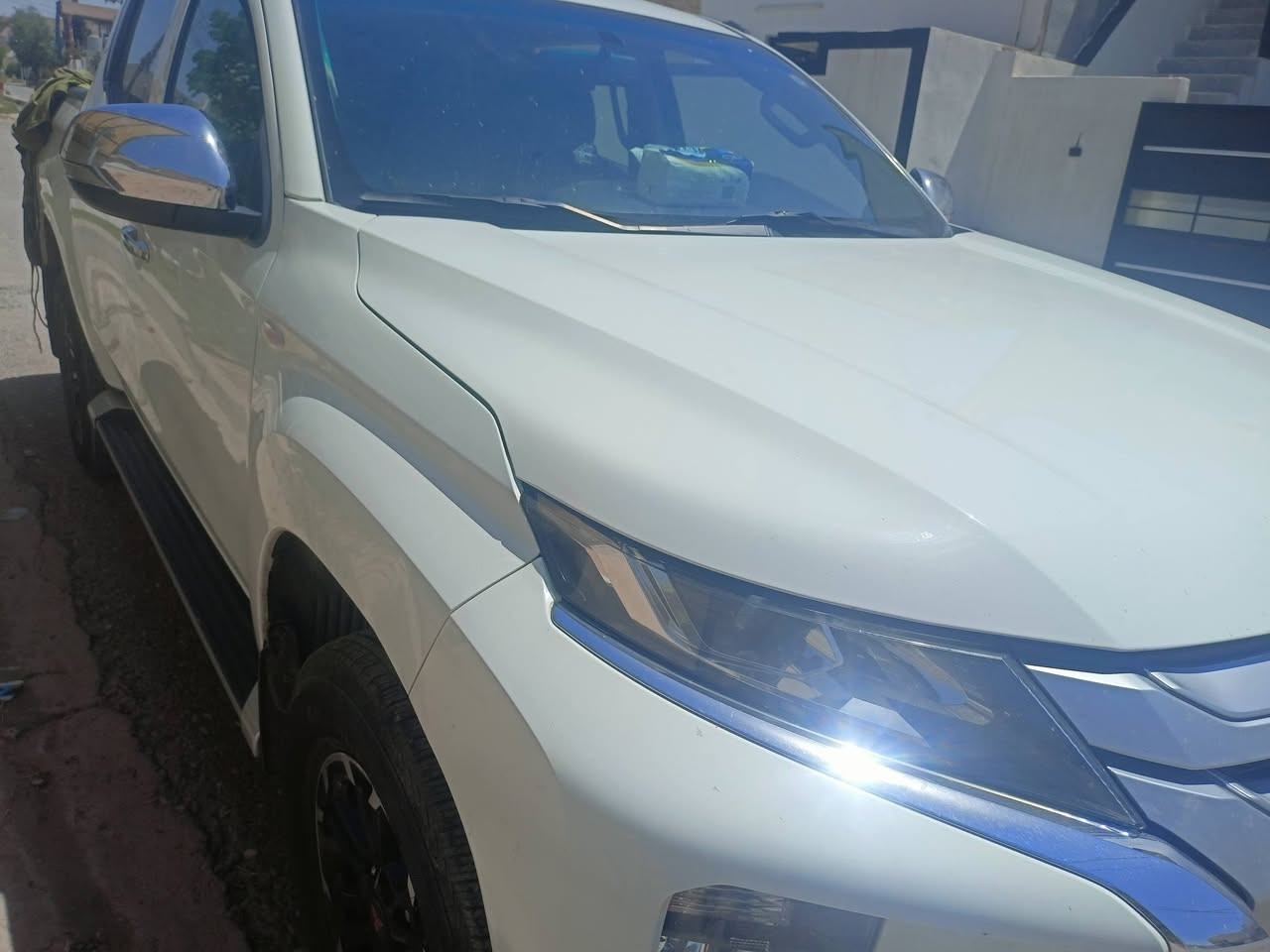 مستبوشی L200 مودیل 2020نمونە لەجوانی لێدراوی نییە رەقەم و سەنەوی هەتاکۆتای 2031 هەزەی نوێیە بەناوی خۆمەوەیە سەیارەکە غازو بەنزینە دەفتەری غازی کرکوکی هەیە چوارویل و تایەی تازەی لەژێردایە گیڕعادیەو گێڕو مەکینەی بەشەرت ***********  ***********
