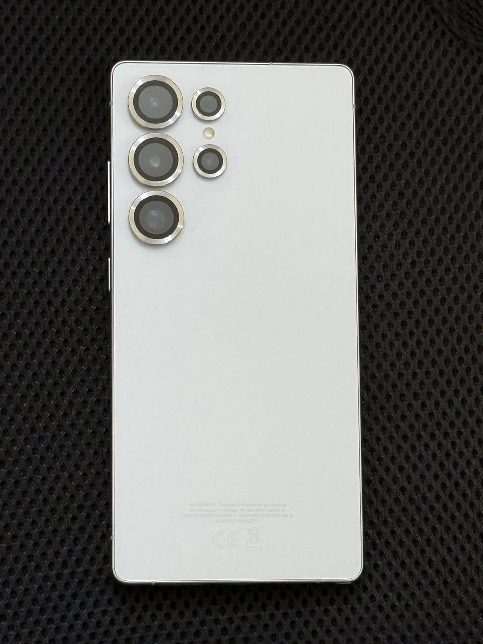 سلام عليكم
S25 Ultra 256 
نظافة 100% الجهاز شبه جديد و بي ضمان كارت شاشة 
للبيع او مراوس حصرا 16 برو ماكس 
السعر 1150 الف 
مكاني بغداد ***********
