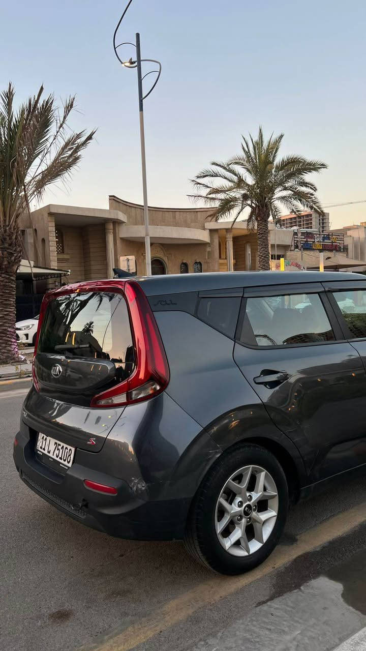 🚗 للبيع كيا صول S موديل 2021 أمريكي 🚗

✅ محرك 2.0
✅ ممشى 65 ألف ميل
✅ نص مواصفات (S)
✅ السيارة نظيفة وجاهزة للاستخدام
📸 صورة الحادث قبل التصليح موجودة للشفافية، والضرر كان من الأمام وتم إصلاحه.

💰 السعر: 14,000 دولار قابل للتفاوض (بيها مجال).

📍 الموقع: بغداد - اليرموك

📞 للاستفسار: *********** Colombo, Sri Lanka

