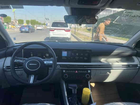 سلام عليكم 

توكسان موديل 2025 SEL 

دخول جديد فول مواصفات عدا الفتحة 

المواصفات //🆕

بصمة ابواب

بصمة تشغيل عن بعد

بصمة صندوق فتح الي

توصيل شاحن خلفي مزدوج  

بلوجكتر لد زنون

لايت زنون أصلي 

اتو هولد 

تبريد بيانو لمس جهتين

سايد بريك بصمه 

اتو ستوب بالازدحام 

تبريد قطعتين منفصل امامي خلفي

شاشه كبيره متصلة ديجيتل

شاحن وايرليس موبايل 

تدفئه كشنات 

كشنات اوف وايت 

كشنات كهرباء 

رادار امامي 

رادار جانبي رادار خلفي 

تحديد مسار نظام قياده الي

تحكم ستيرن كامل 

 سستم سماعات 

حساسات امامي وخلفي 

تنبيه خطر خلفي جهتين مع هزاز ستيرن

داخل ابيض 

صندوك كهرباء 

ابو المصلحة ليقارن بالخليجي

الضرر///بنيد مصبوغ عل كد الضربه والجاملغ بارد كل قطع السياره ليبل واحد حته الدعاميه 

ماشية 17000m نظيفة بمعنى الكلمة السبير ما نازل

محرك 2500 المرغوب بالسوك 

السعر198وبيها مجال 

مكان السيارة بغداد والشراي يتصل ***********
