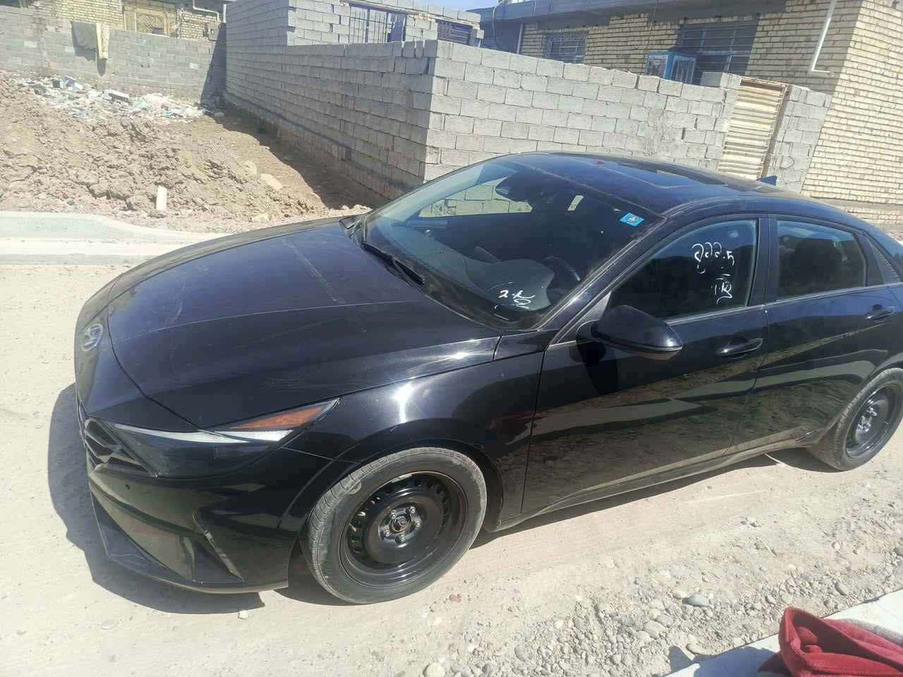 عليكم الانترا وارد امريكي 22 حادثها بارد بالباب فقط بامريكا  فول لمتدد والباقي بالعراق مثل مموضح عرضها ب 130وبيها مجال *********** واتساب
