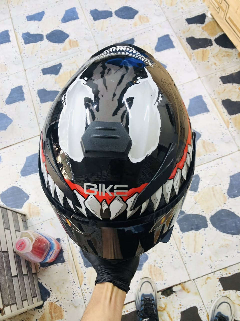 خوذه دراجه مستعمله نضيفه ب40 
اتصال ***********
