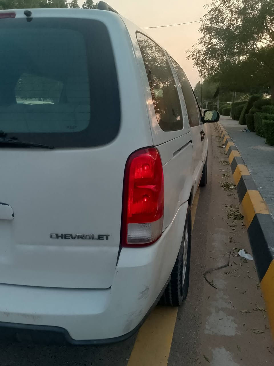 سلام عليكم للبيع شوفر بلاندر مديل 2009 سياره حلوه كشر موس خير من الله مكينه  3900 كير حداديه جديده كفاله تبريد 3 قطع  رقم بصره ألماني تحويل او وكاله مكان السيارة بابل   سعر 75 و بيها مجال شاشه جديده سنتر لك ع سويج رقمي ***********
