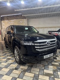 لاندكروزر • ٢٠٢٢ • ٦٧ الف كم