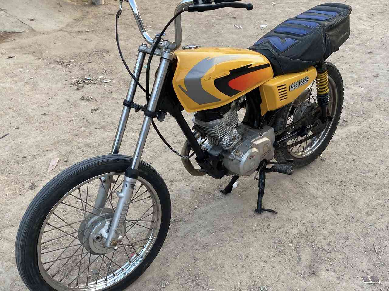 سلام عليكم لبيع دراجه أيراني أدوات مكفوله من سرقه مكينه تايكر دراجه نضيفه شلعه تخبل مكان بصره ٥ميل رقم الهاتف ***********السعر ٣٥٠ بيهً مجال
