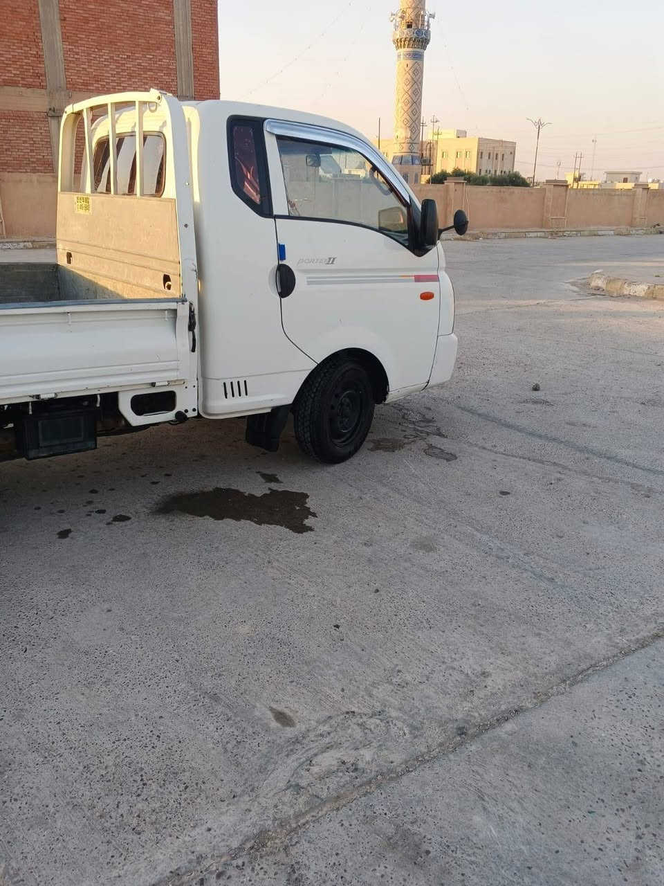 السلام عليكم للبيع كيا 18 يدوات 
السعر خاص
***********
