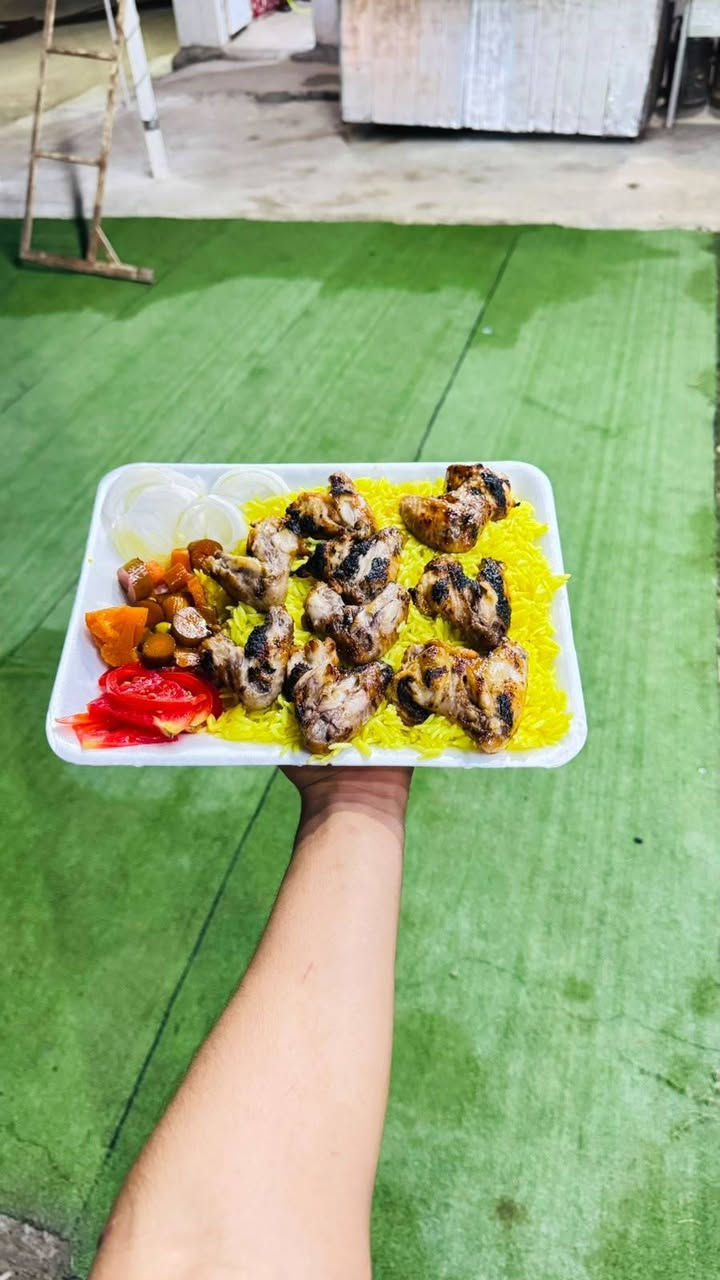 📢📢 ​ليش تحتار بالعشاء وجوع تالي الليل طلبك
يجهز بظرف دقائق؟ 🍟🥤
الآن في #شوايةأبولميس شتريد موجود 
طعم خيالي + سرعة التوصيل في جميع مناطق العلم🚗
🔴 أجنحه _تكه 
على تمن +مقبلات 
🔴     ريزو _زنكر _بركر _فنكر 

• معلومات التواصل والموقع
العنوان: سمرة
للحجز والاستفسار: ***********
